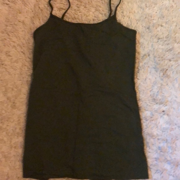 Tank top bundle - Picture 6 of 7